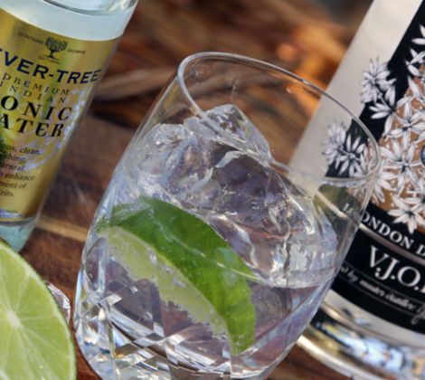 Fever Tree mit Gin, Gin & Tonic